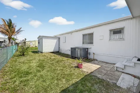 7338 SE Redbird Circle Hobe Sound FL 33455