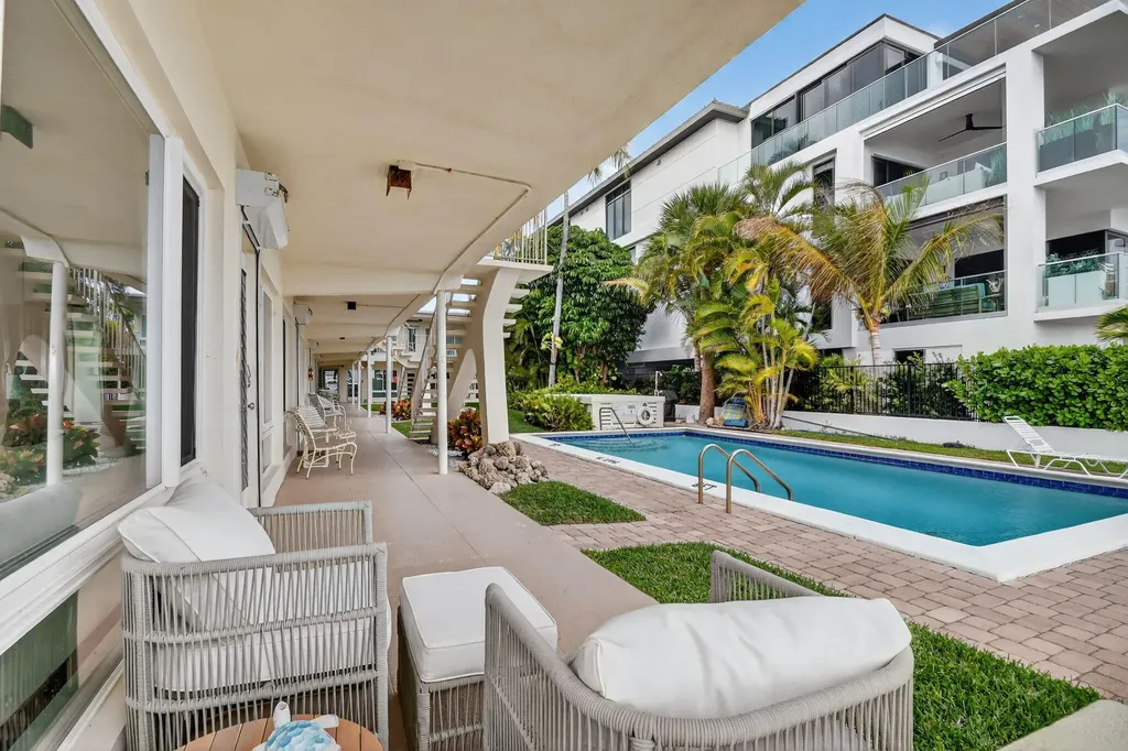 214 Inlet Way Palm Beach Shores FL 33404