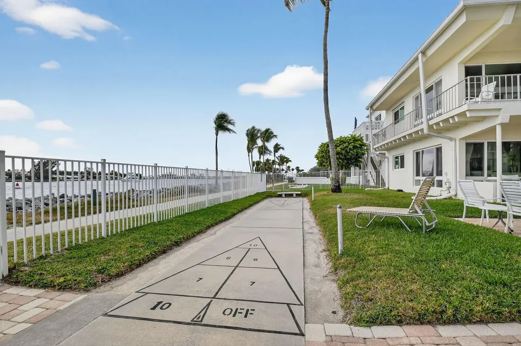 214 Inlet Way Palm Beach Shores FL 33404