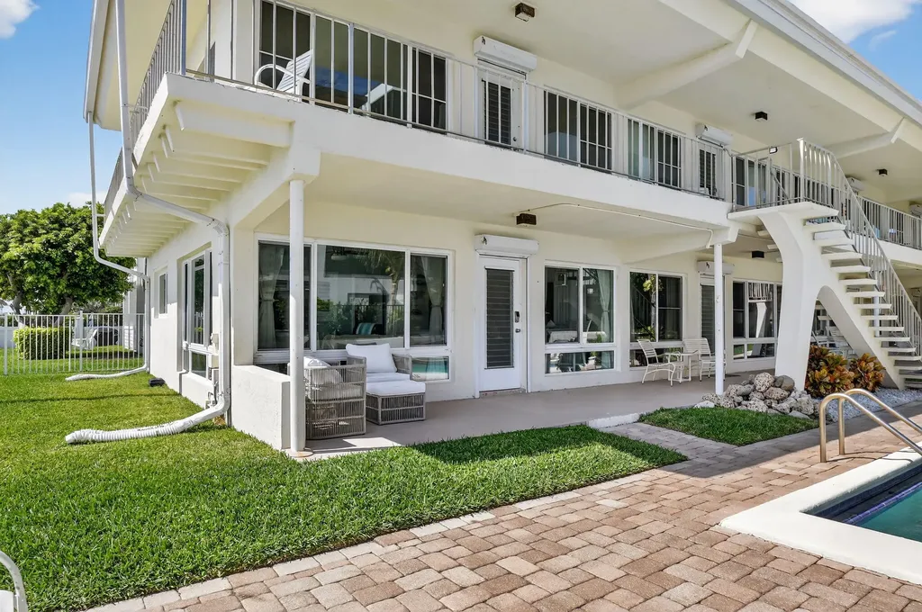 214 Inlet Way Palm Beach Shores FL 33404
