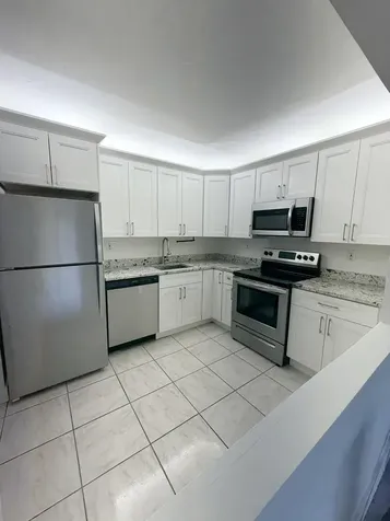 9235 SW 8th Street Boca Raton FL 33428