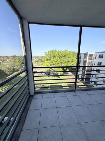 9235 SW 8th Street Boca Raton FL 33428