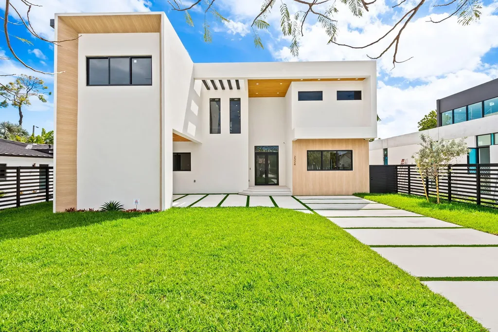 2324 SW 26th Street Miami FL 33133