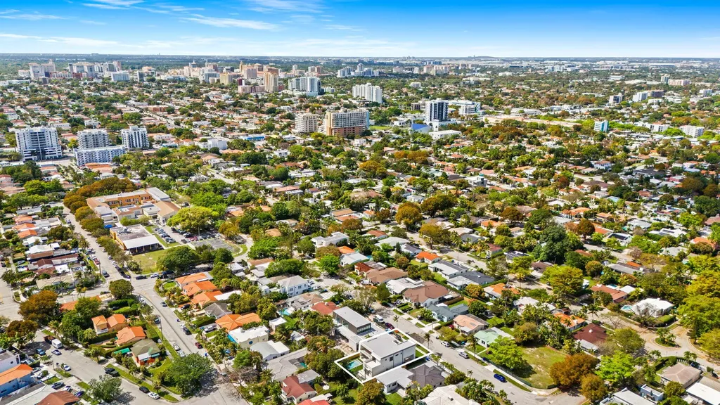 2324 SW 26th Street Miami FL 33133
