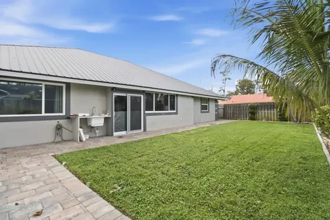 1424 Primrose Lane Wellington FL 33414