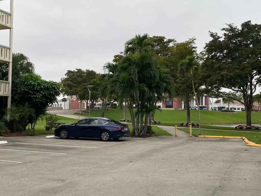 3043 Berkshire C Deerfield Beach FL 33442