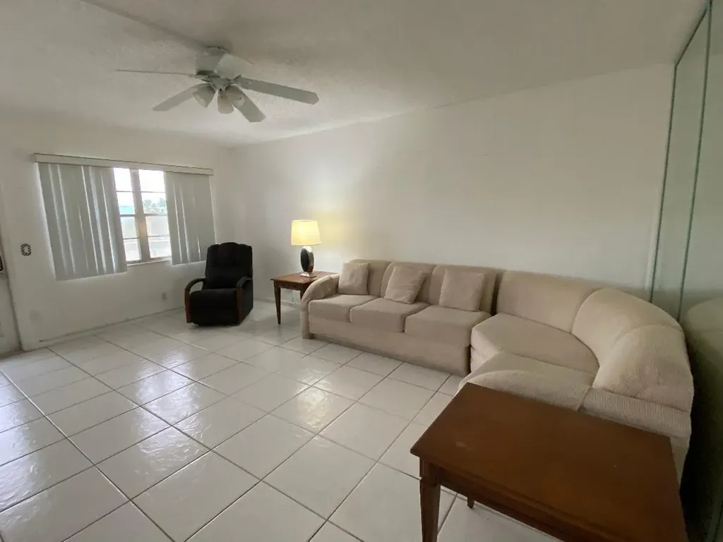 3043 Berkshire C Deerfield Beach FL 33442
