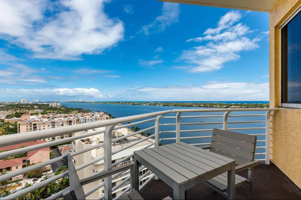 1551 N Flagler Drive West Palm Beach FL 33401