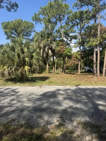 5866 SE Wesley Avenue Stuart FL 34997
