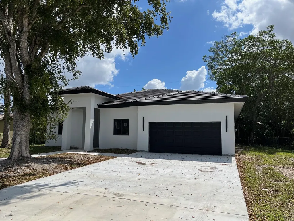 4117 NW 79th Avenue Coral Springs FL 33065