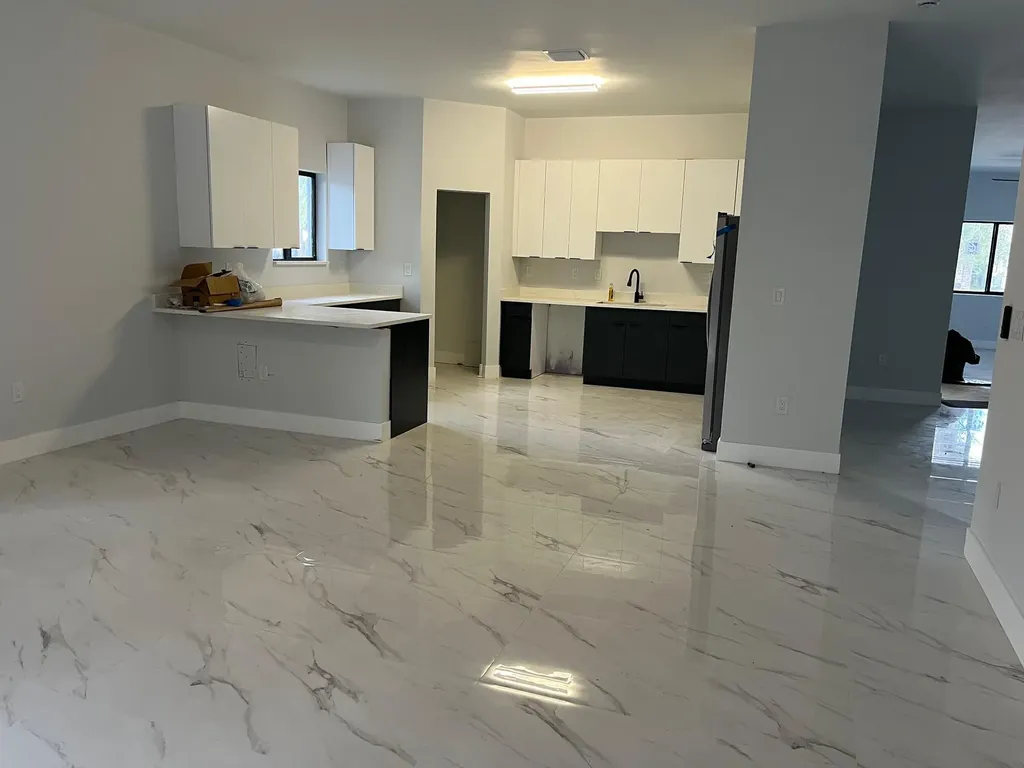 4117 NW 79th Avenue Coral Springs FL 33065