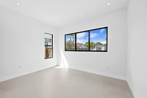 2324 SW 26th Street Miami FL 33133