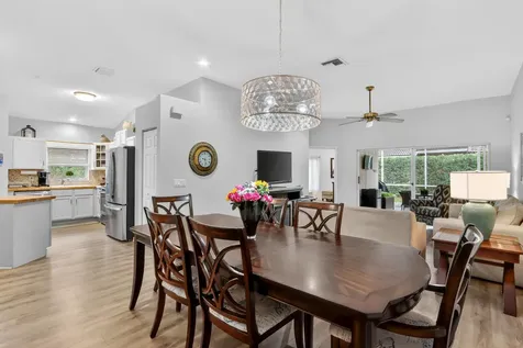 8446 Via Serena Boca Raton FL 33433