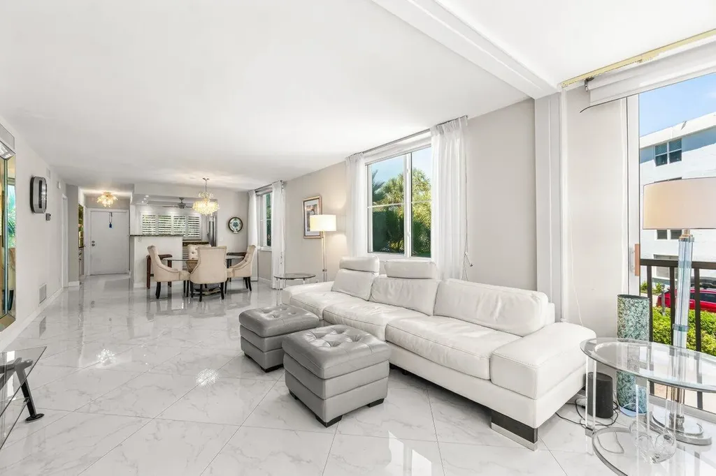 2010 S Federal Highway Boynton Beach FL 33435