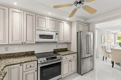 2010 S Federal Highway Boynton Beach FL 33435