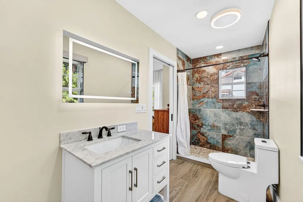321 SW 1st Avenue Boynton Beach FL 33435