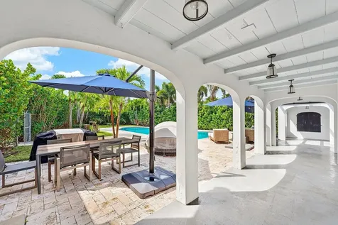 321 SW 1st Avenue Boynton Beach FL 33435