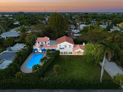 321 SW 1st Avenue Boynton Beach FL 33435