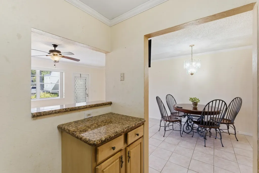 115 Markham F Deerfield Beach FL 33442