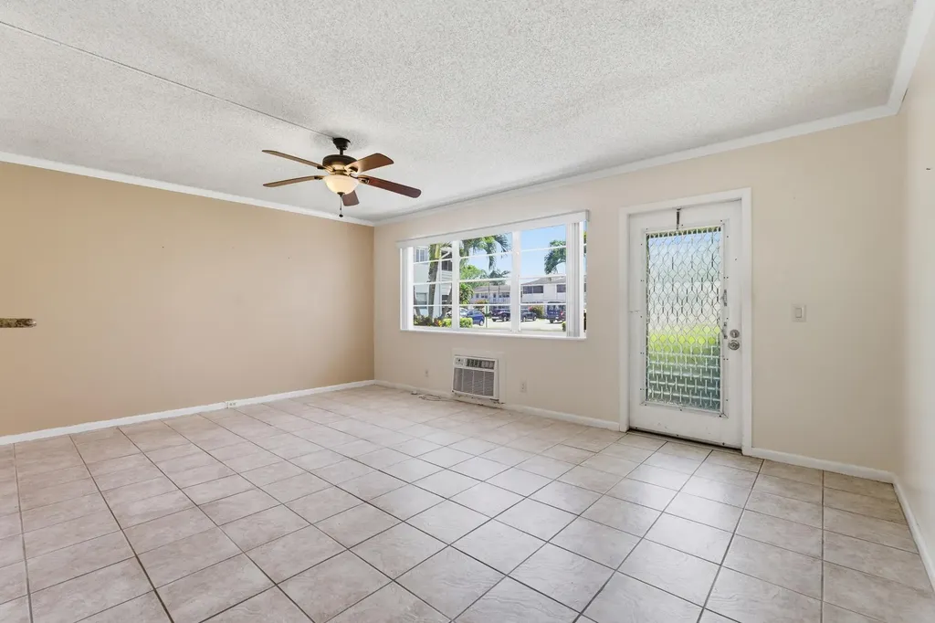 115 Markham F Deerfield Beach FL 33442