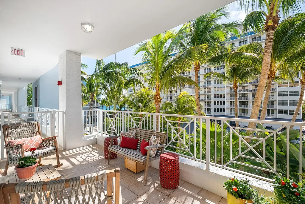 701 SE 21st Avenue Deerfield Beach FL 33441