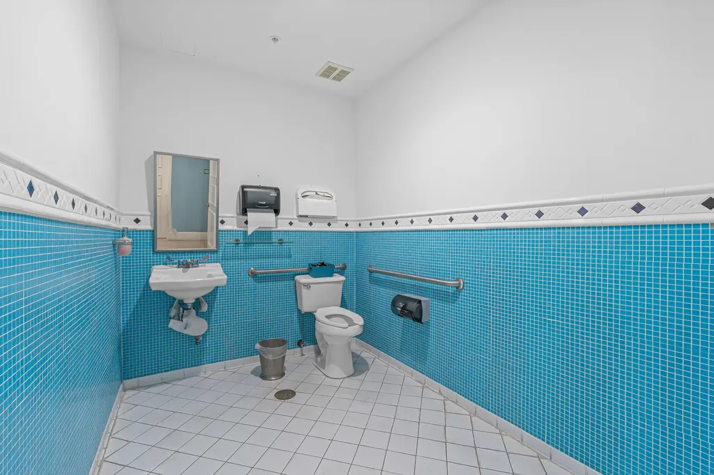 701 SE 21st Avenue Deerfield Beach FL 33441