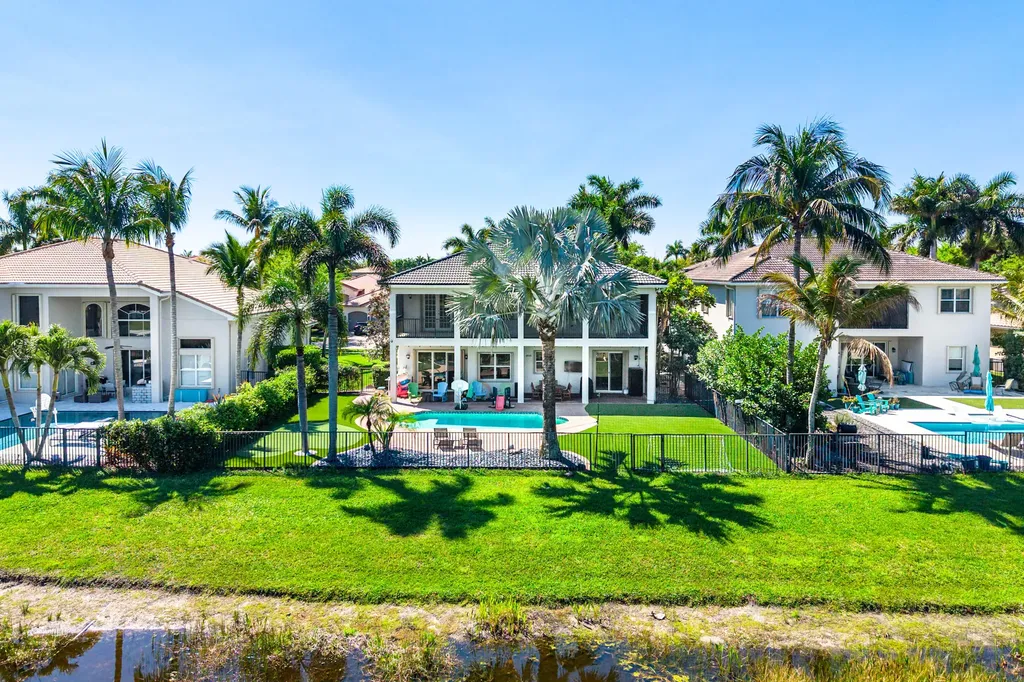 8867 Starhaven Cove Boynton Beach FL 33473