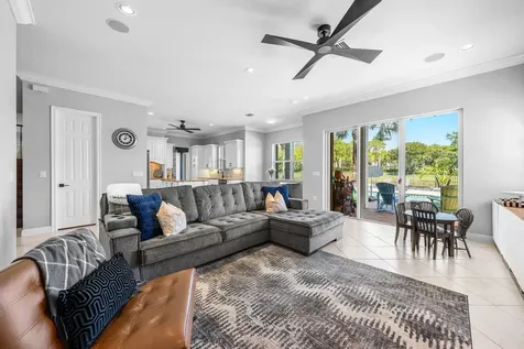 8867 Starhaven Cove Boynton Beach FL 33473