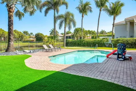 8867 Starhaven Cove Boynton Beach FL 33473