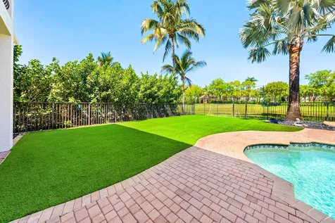 8867 Starhaven Cove Boynton Beach FL 33473