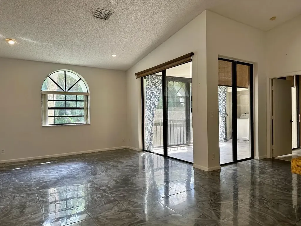 5438 Verona Drive Boynton Beach FL 33437