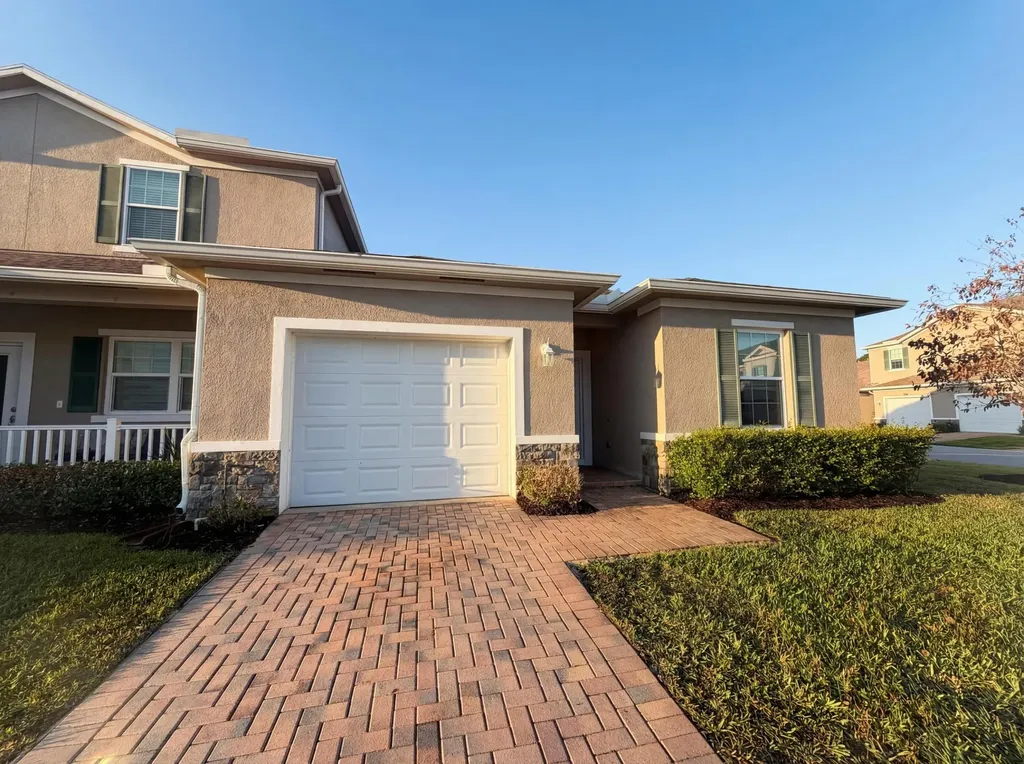 758 NE Hawks Ridge Way Port St Lucie FL 34983