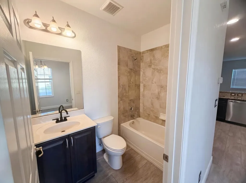 758 NE Hawks Ridge Way Port St Lucie FL 34983