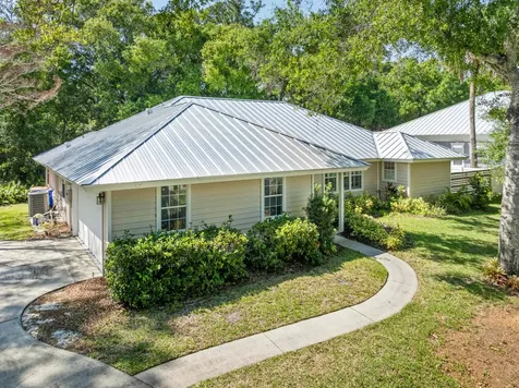 435 61st Avenue Vero Beach FL 32968