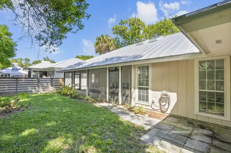 435 61st Avenue Vero Beach FL 32968