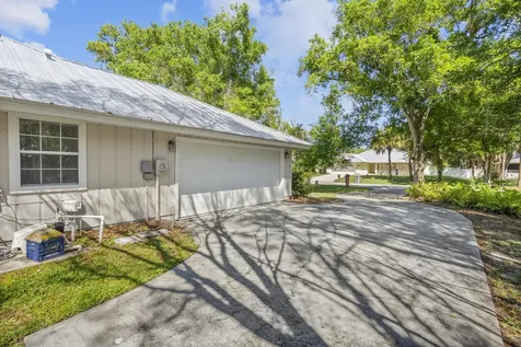 435 61st Avenue Vero Beach FL 32968