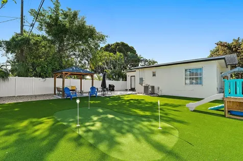 423 Avenida Alegre West Palm Beach FL 33405