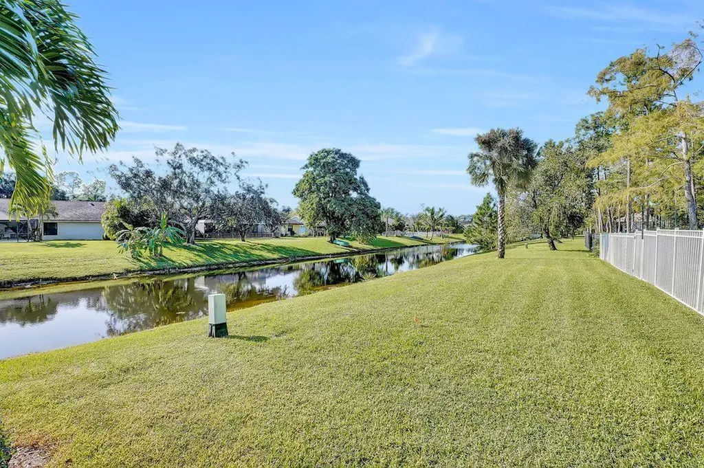 14148 Paddock Drive Wellington FL 33414