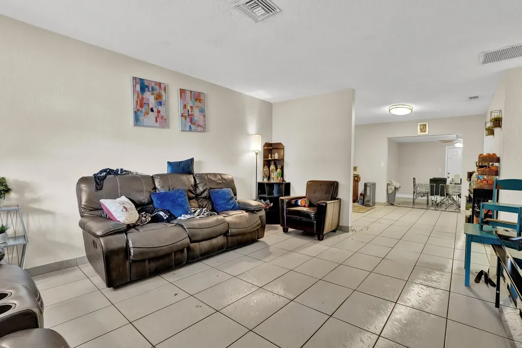 2040 NE 2nd Terrace Pompano Beach FL 33060