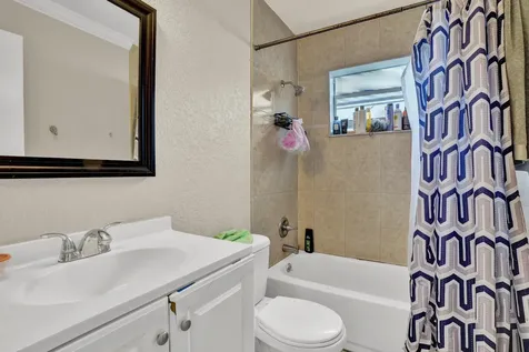 2040 NE 2nd Terrace Pompano Beach FL 33060