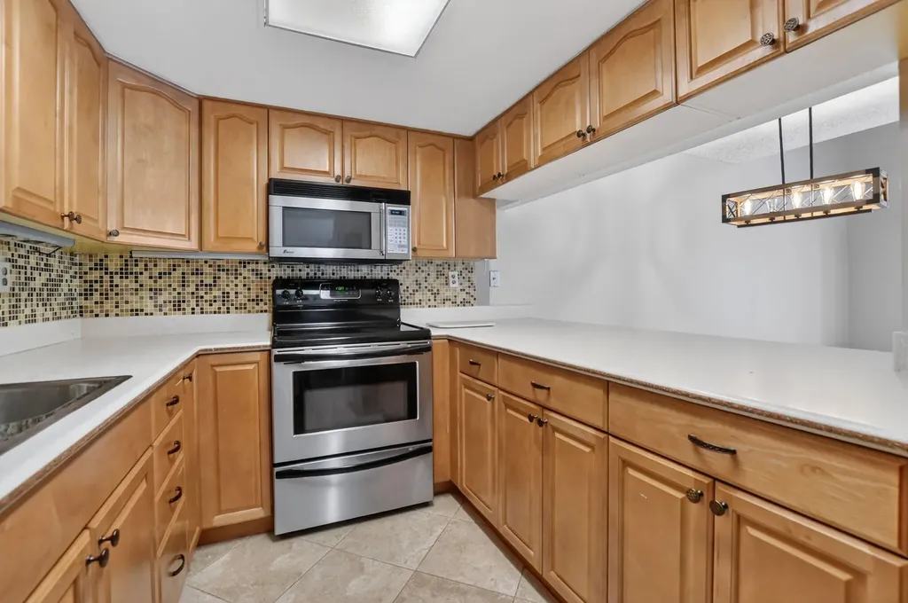 243 NW 45th Avenue Deerfield Beach FL 33442