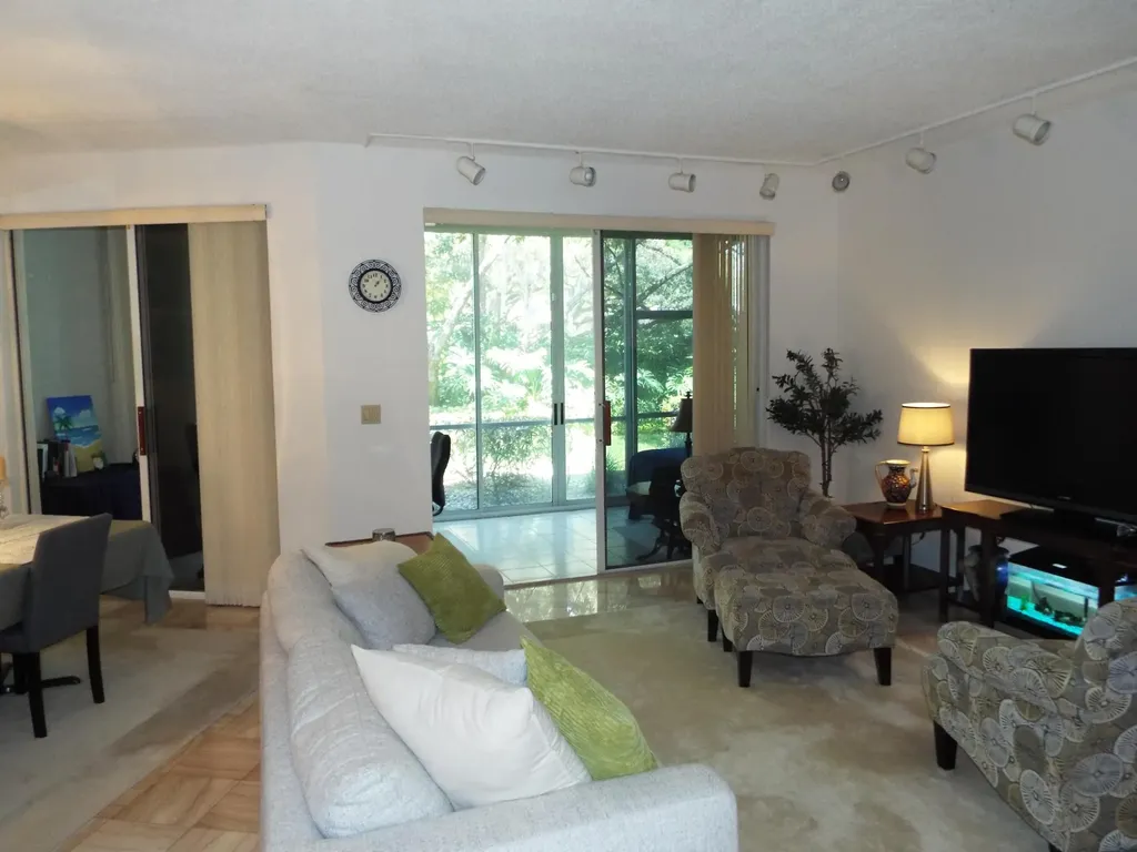 4128 W Palm Aire Drive Pompano Beach FL 33069