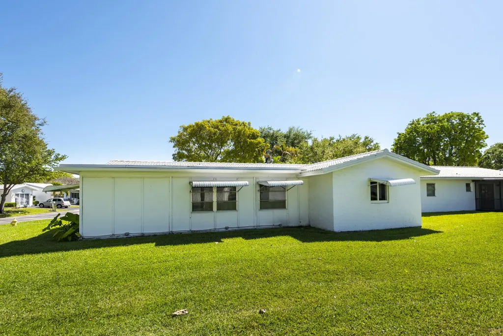 1651 NW 82nd Terrace Plantation FL 33322