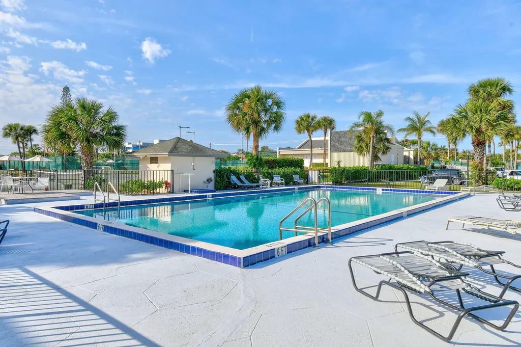 1605 S Us Highway 1 Jupiter FL 33477