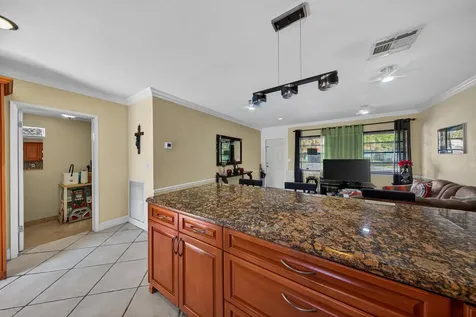 270 NE 42nd Street Oakland Park FL 33334