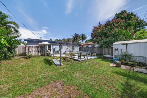 270 NE 42nd Street Oakland Park FL 33334
