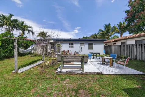 270 NE 42nd Street Oakland Park FL 33334