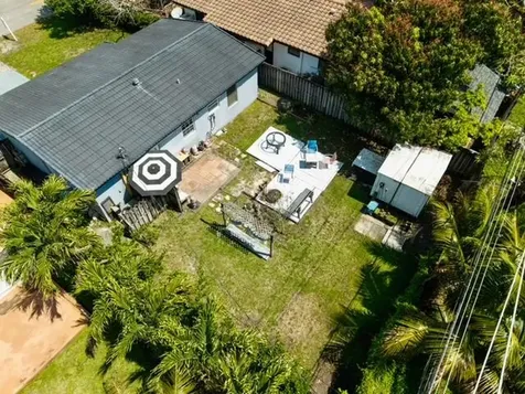 270 NE 42nd Street Oakland Park FL 33334