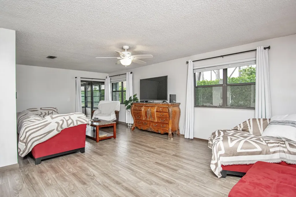 379 Ottawa Court Royal Palm Beach FL 33411