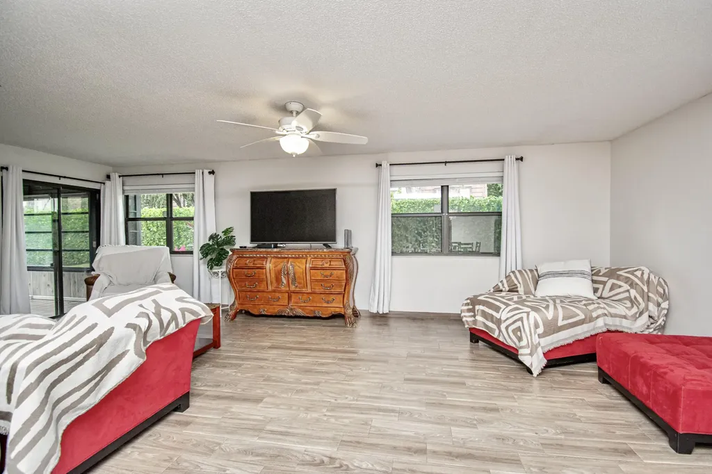 379 Ottawa Court Royal Palm Beach FL 33411